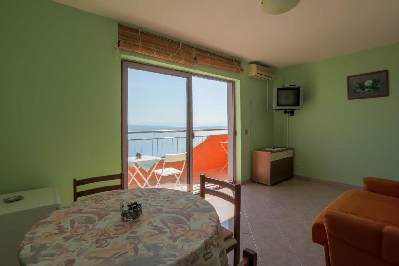 Apartmani Rino Dramalj Kültér fotó